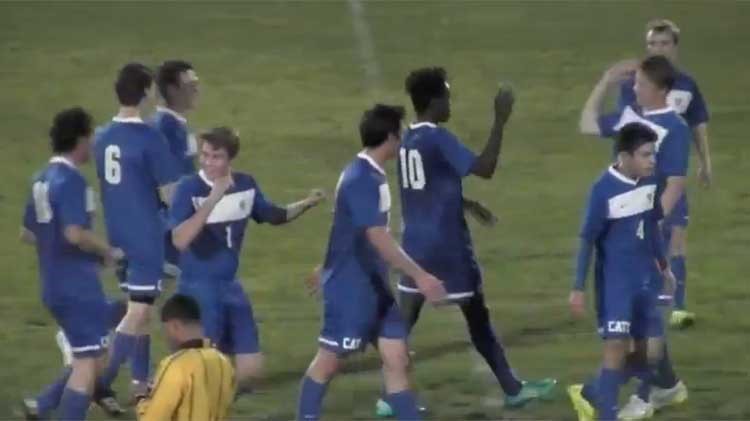 بالفيديو.. لاعب أميركي يدخل التاريخ بهذا الهدف !