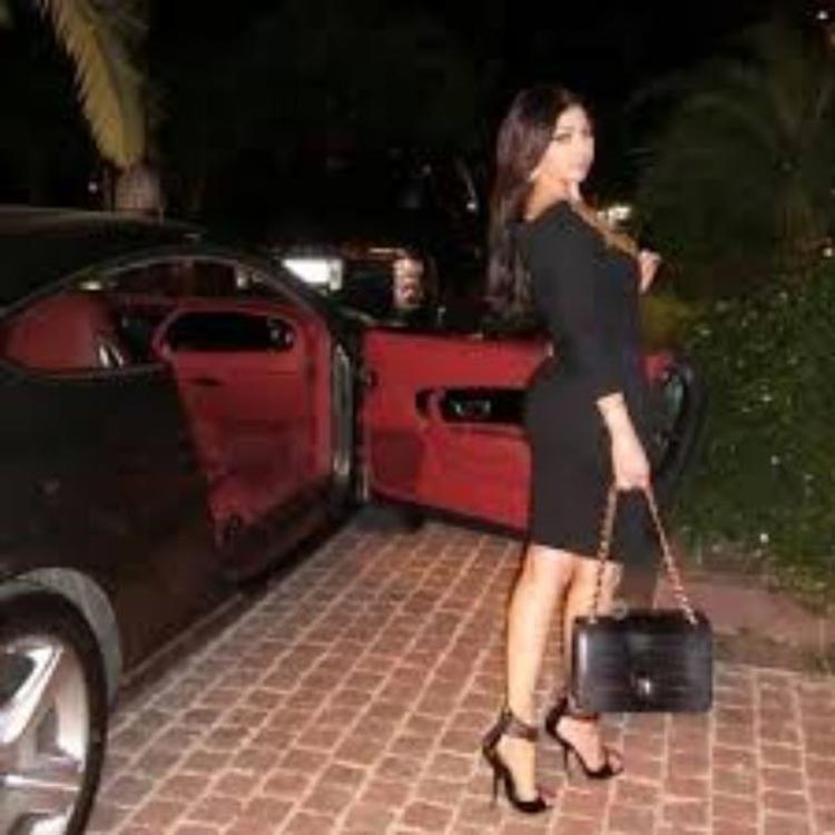 بالصور.. تعرف على سيارات هيفاء وهبي الفارهه