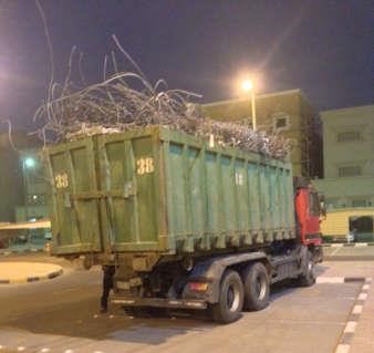 شاحنة محملة بالحديد المسروق ﻿