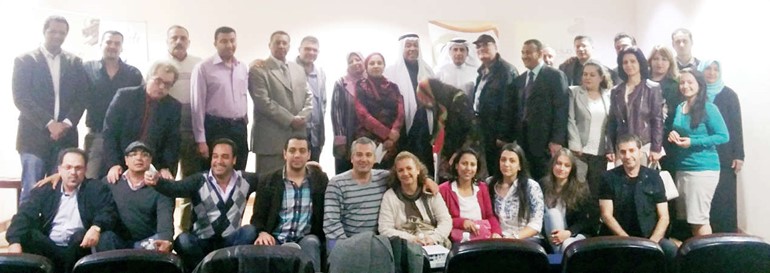 لقطة جماعية مع فريق استديو الاربعاء