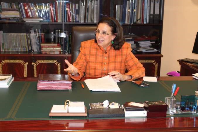 عميدة كلية التربية د نجاة المطوع