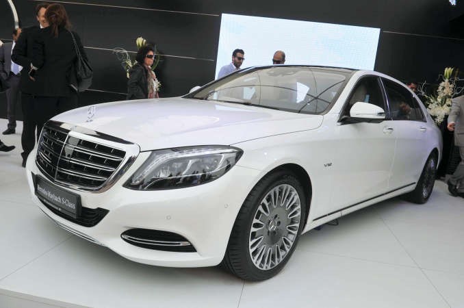 مرسيدس بنز تتألق بجبروت AMG GT S وفخامة مايباخ S - Class