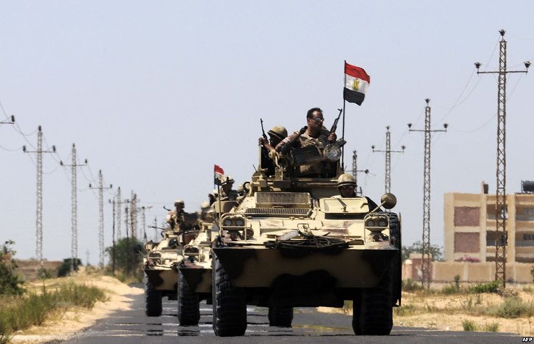 الجيش المصري يحبط محاولة لتفجير قسم «الشيخ زويد» 