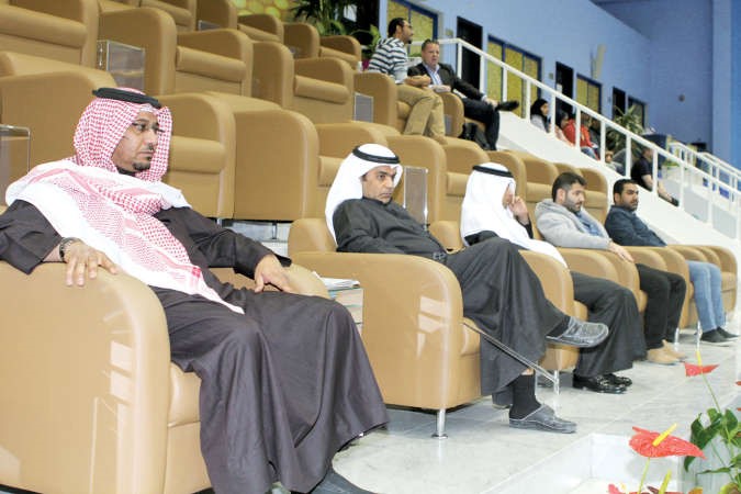 كبار الحضور مع نواف الدويش وسند العجمي﻿