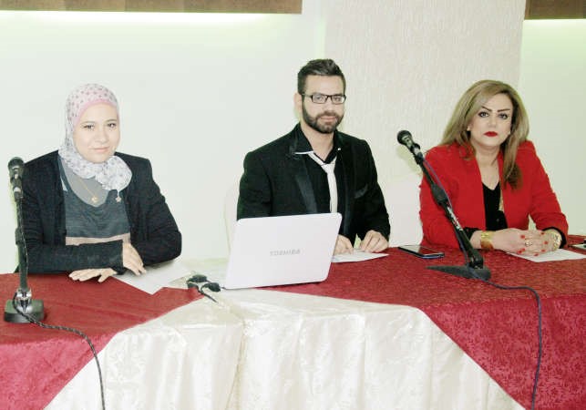 المتحدثون في الندوة