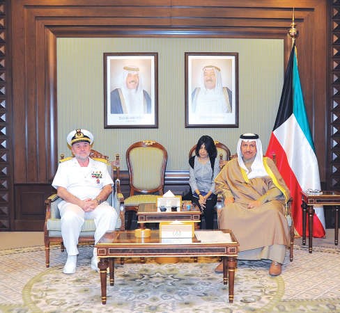 سمو الشيخ جابر المبارك مستقبلا رئيس الاركان الايطالي﻿