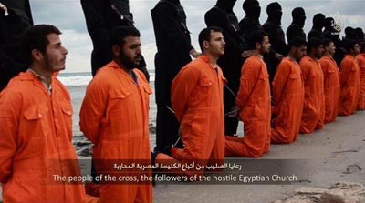 «داعش» يعدم 21 قبطياً مصرياً في ليبيا «ذبحاً» والسيسي يعلن الحداد 7 أيام ويدعو مجلس الدفاع الوطني للاجتماع