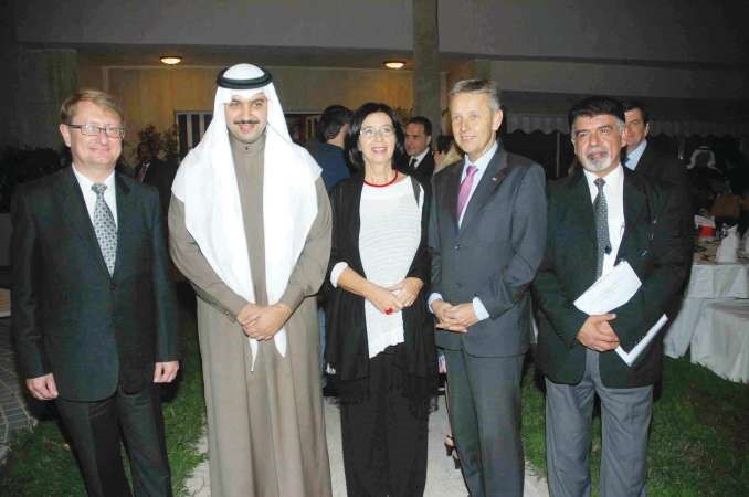 الشيخ مبارك عبدالله المبارك مشاركا في الاحتفال ﻿