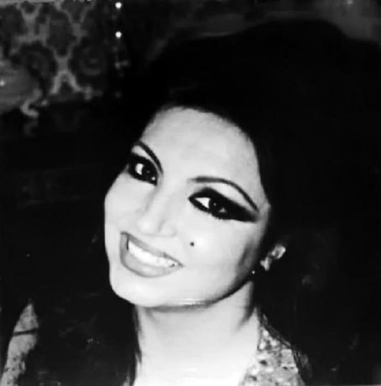 وتعد الفنانة سميرة توفيق واحدة من اشهر الفنانات التي توجد شامة على وجوههن