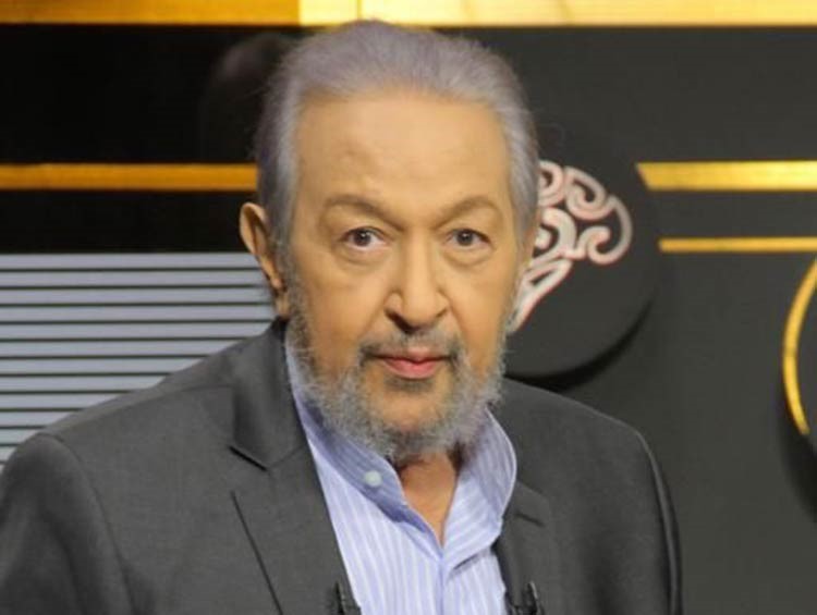 الكشف عن حقيقة مرض نور الشريف: مصاب بسرطان الرئة في مرحلة متقدّمة