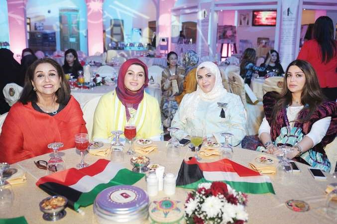 نجلاء الكندري وفوزية السلطان وبهيجة الكندري وسارة الدعيج ﻿