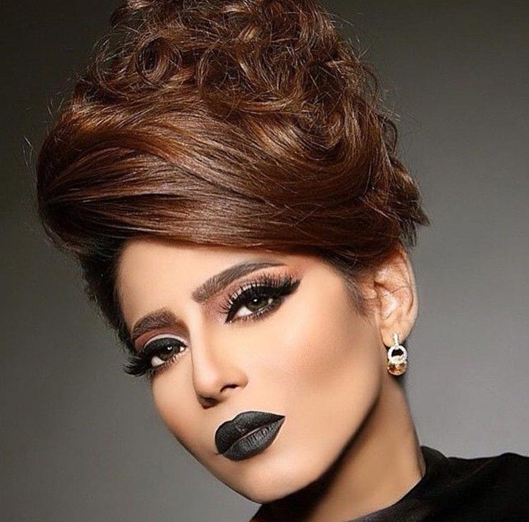 شاهد.. شذى سبت تفاجئ جمهورها بأغرب ماكياج