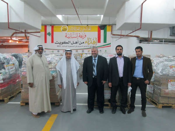 الوفد الاغاثي مع شحنة المساعدات﻿