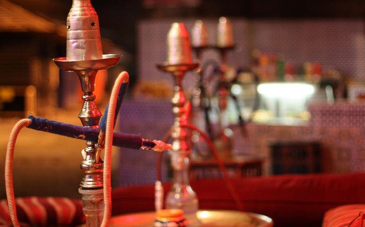 الشيشة بـ200 سيجارة.. وتعرضك للموت باليورانيوم