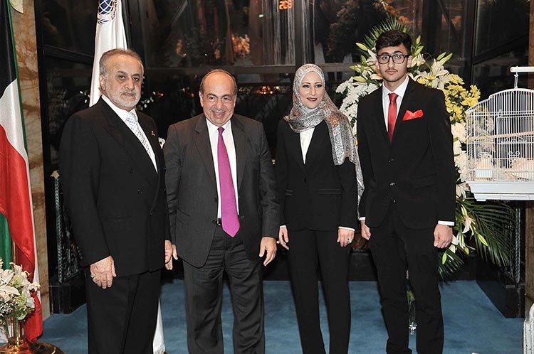 محمد ناجيا مهنئا