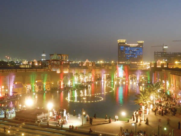 الكوت تزين احتفالا بالاعياد الوطنية﻿
