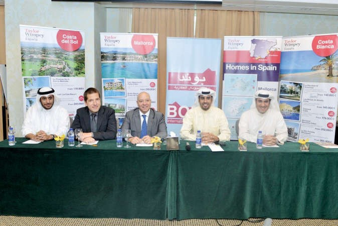 جانب من اللقاء المشترك بين ممثلي بوند انترناشيونال وتايلور ويمبي 