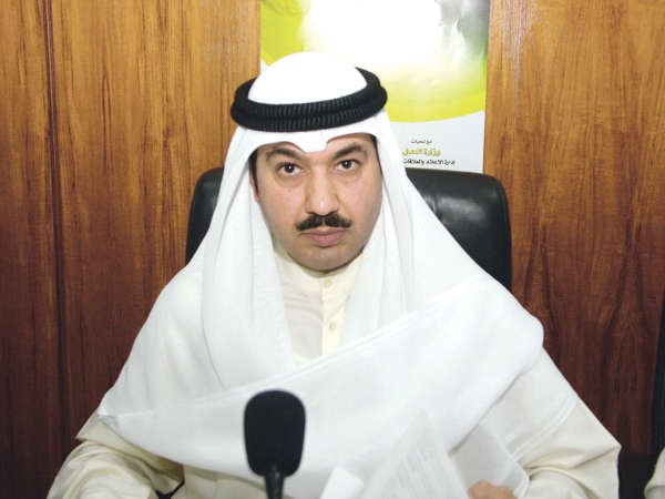 المستشار انور العنزي