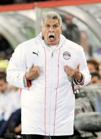 شحاتة على أبواب المنتخب المصري مجدداً