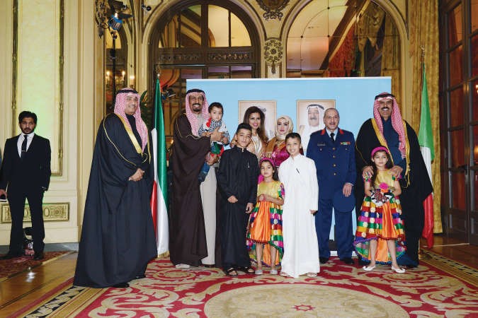 الخالد متوسطا عددا من المشاركين في الاحتفال﻿