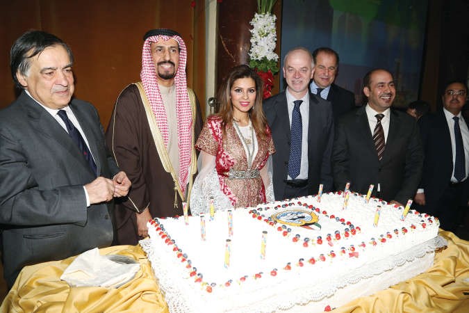 السفير الشيخ علي الخالد وعدد من المسؤولين الايطاليين خلال احتفال سفارتنا في روما بالاعياد الوطنية ﻿