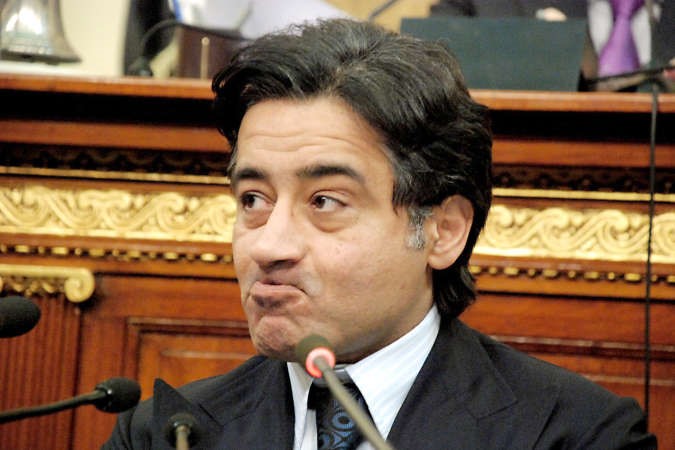احمد عز﻿