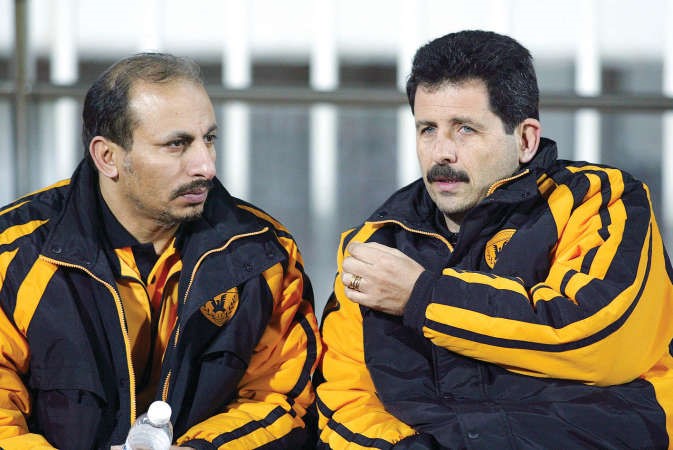 راشد بديح في مقعد المدربين مع الاصفر	الازرقكوم ﻿
