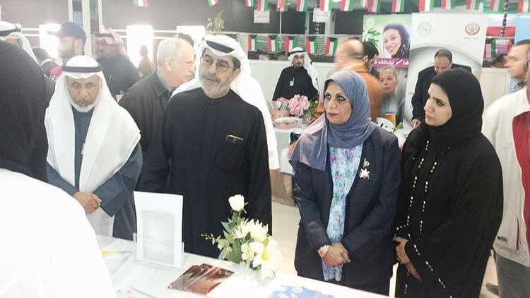 دفهد الفودري ودشهاب المهندي خلال جولة في المعرض