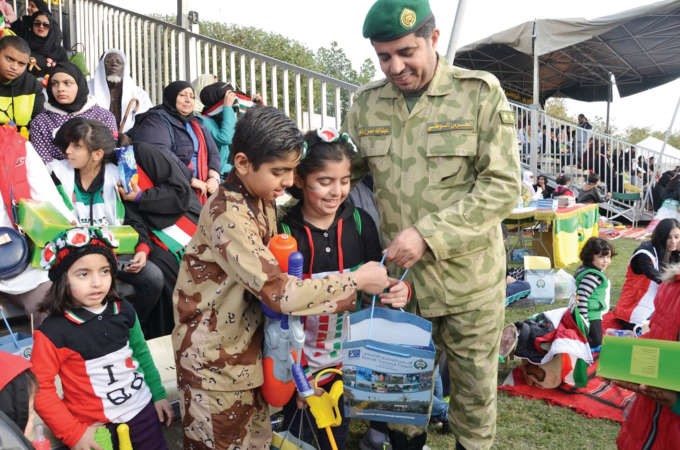 عناصر الحرس شاركوا في نشر البهجة بين الجماهير