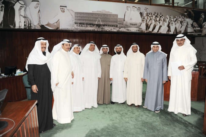 ماحمد المنفوحي وعبدالله الكندري واحمد الهزيم وعبدالله عمادي ودمشاري المطوطح ومشعل الجويسري ومعبدالكريم الزيد واحمد البغيلي ومحمد المعجل فريال حماد 