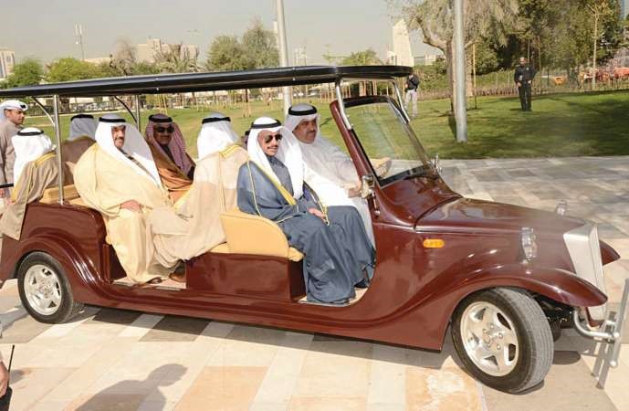 مرزوق الغانم وسمو الشيخ ناصر المحمد والشيخ صباح الخالد﻿