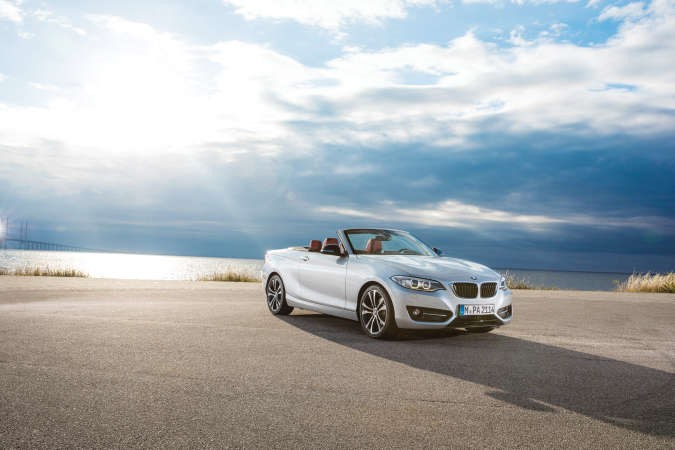 BMWالفئة الثانية المكشوفة أكثر ديناميكية وأناقة