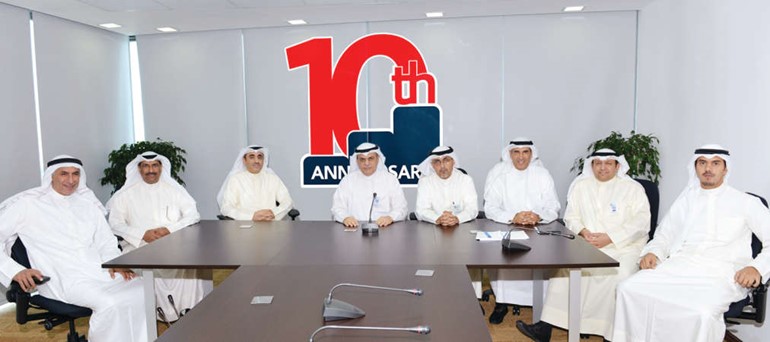 عادل الماجد مع الادارة التنفيذية العليا للبنك﻿