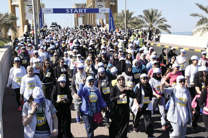 انطلاقة النساء المشاركات في سباق الوطني﻿