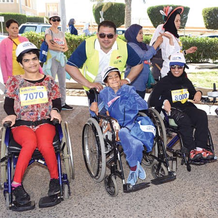 ذوو الاحتياجات الخاصة شاركوا في سباق الوطني 	محمد خلوصي - قاسم باشا - هاني عبدالله﻿