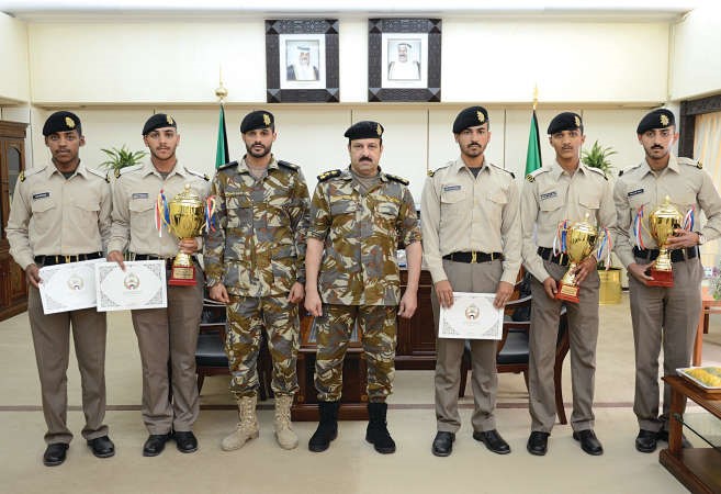 العميد خالد الوقيت مستقبلا افراد الدفعة الثانية من حرس مجلس الامة