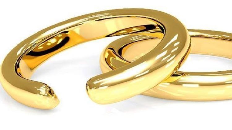 القضاء يلاحق شابة إيرانية تزوجت 10 مرات خلال عامين