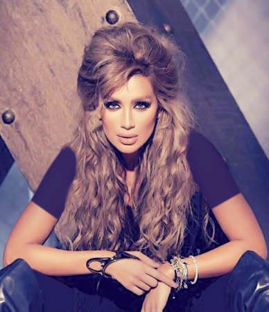 مايا دياب﻿