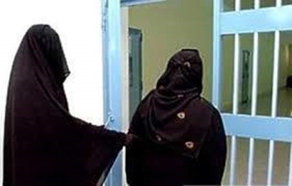 حبس سعودية منعت طليقها من رؤية ابنه