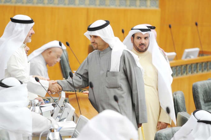 انس الصالح وصالح عاشور وحمدان العازمي
