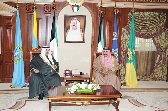  سمو ولي العهد الشيخ نواف الاحمد مستقبلا سمو الشيخ ناصر المحمد ﻿