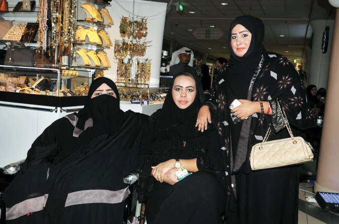 امل وريم الحربي ونادية العتيبي﻿