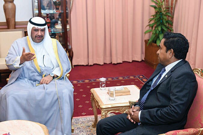 الشيخ احمد الفهد مع الرئيس المالديفي﻿