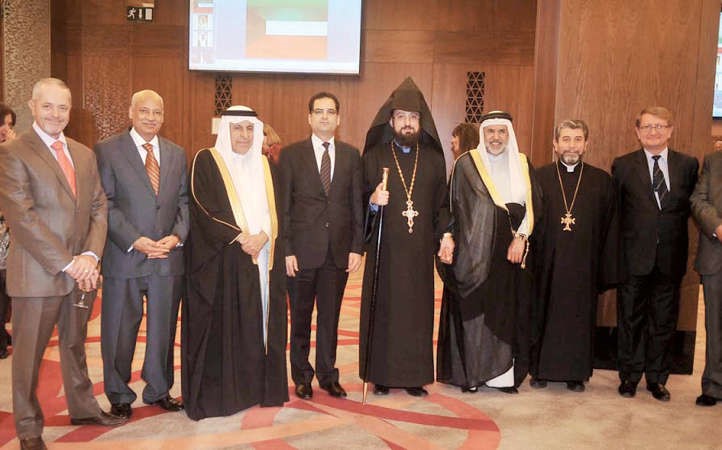 سفراء البحرين وتونس والسعودية ومصر مع عدد من الحضور 