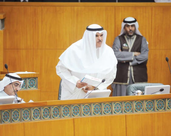 وزير الاعلام الشيخ سلمان الحمود﻿