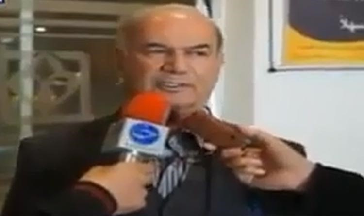 بالفيديو.. رئيس ناد إيراني يضرب مراسلا على الهواء