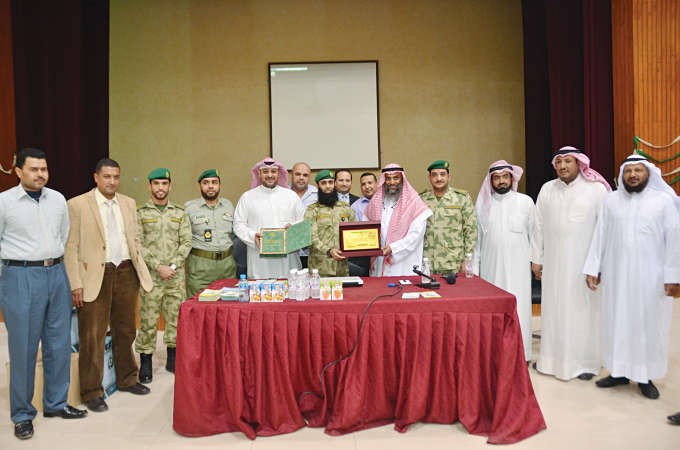 المشاركون في المحاضرة التوعوية ﻿