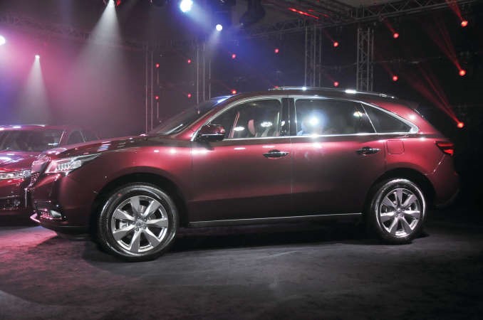 اكورا MDX 