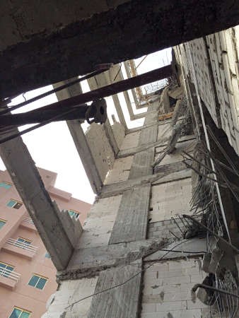 الصبة الاسمنتية سقطت من الطابق السابع على 5 مصريين﻿