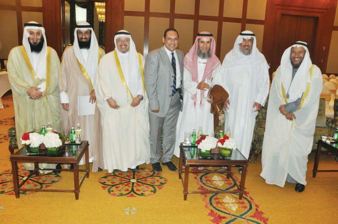 د ابراهيم الصالح ود عادل الفلاح ود ناظم المسباح واحمد الكوس وعلي الكليب ود وليد العلي والزميل اسامة ابوالسعود﻿